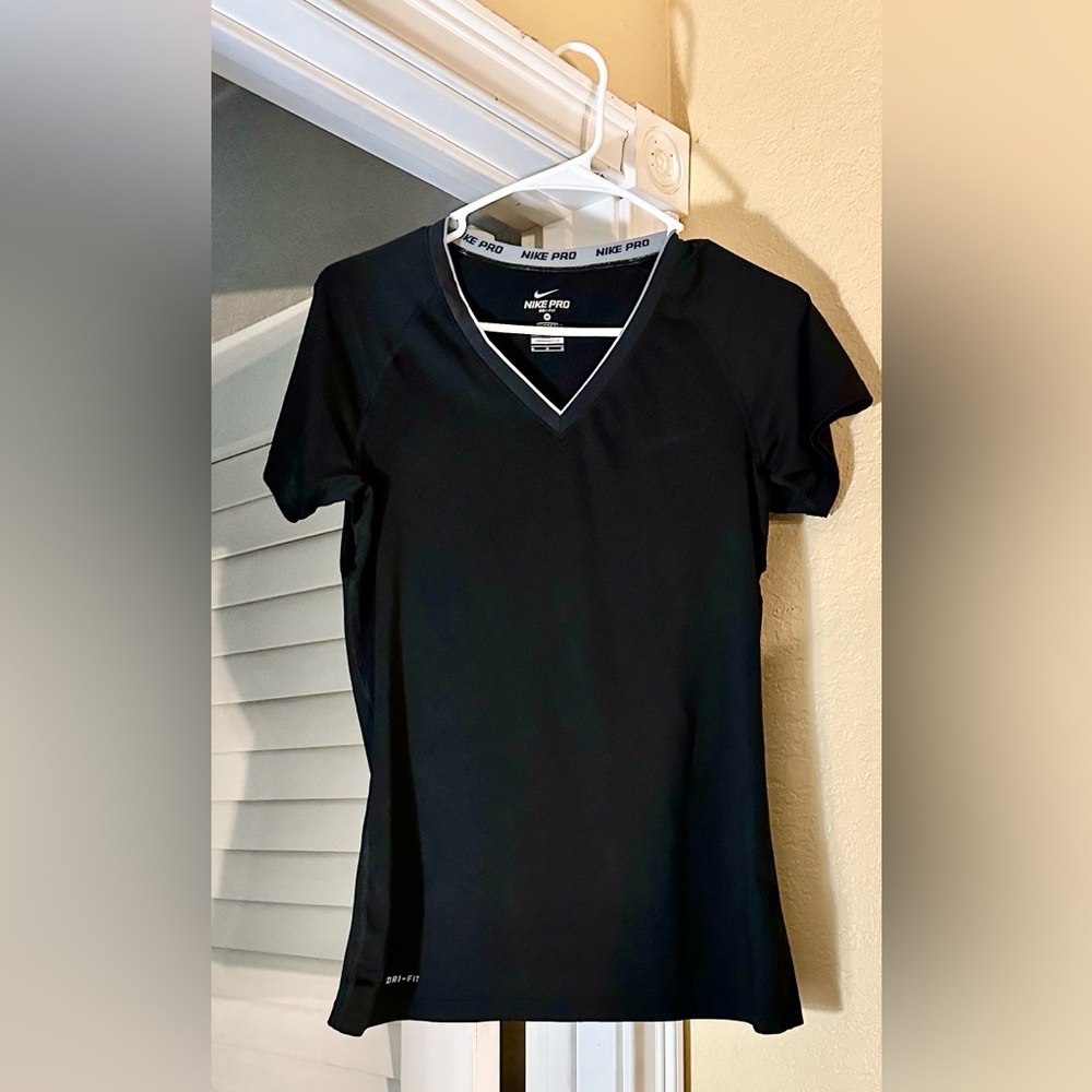 Nike Pro Dri-Fit Women's Black V-Neck Short Sleeve Tee